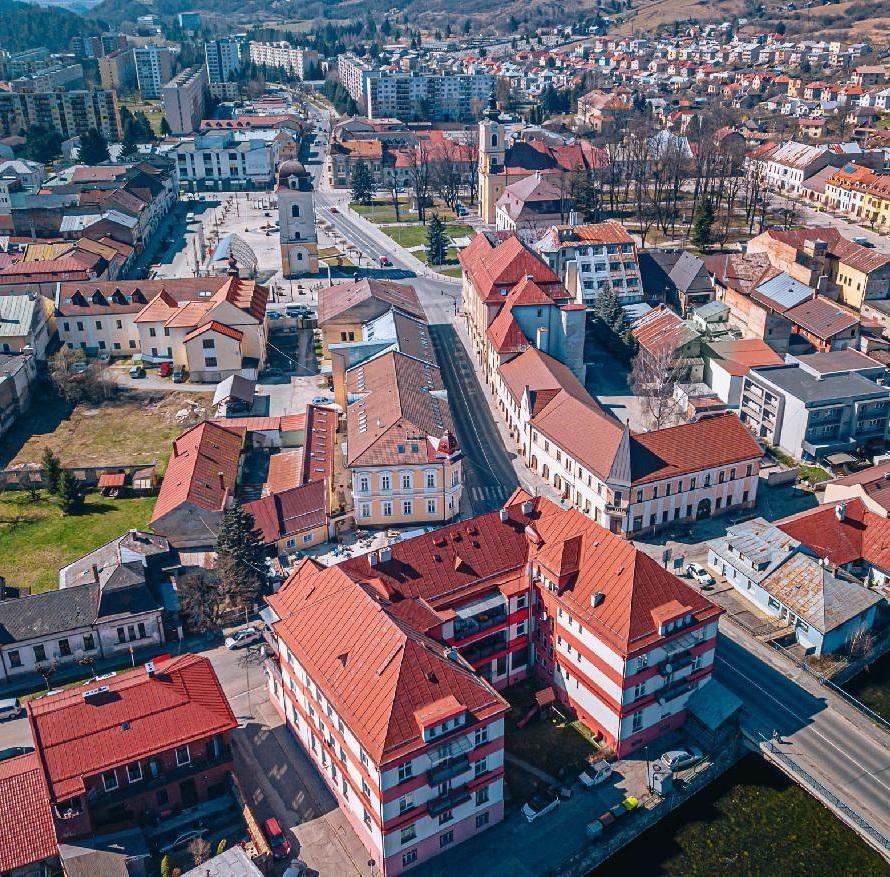 Poslanci schválili vyrovnaný rozpočet mesta na rok 2026