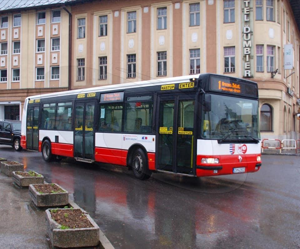 V mestskej hromadnej doprave už jazdia nízkopodlažné autobusy so zvýšeným komfortom cestovania