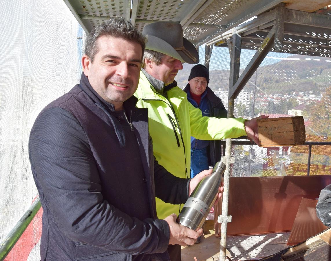 obr: Úžasná novinka! Vo zvonici našli časovú schránku. Mesto tiež zanechalo odkaz pred budúce generácie