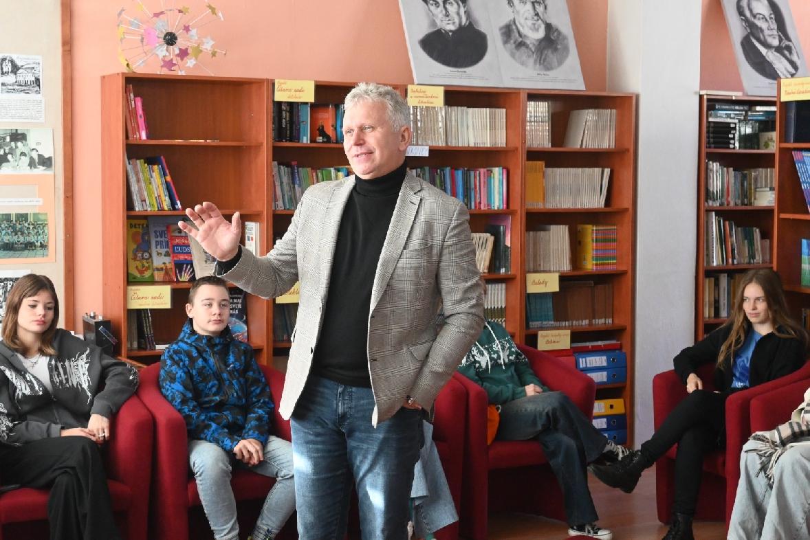 Chalupkovo Brezno 2024. Výkony pedagógov ohodnotil pochvalnými slovami aj profesor Zelina