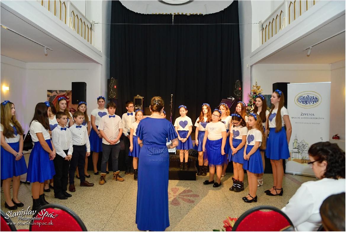 Charitatívny koncert breznianskej Živeny priniesol radosť, pomoc aj krásnu vianočnú atmosféru
