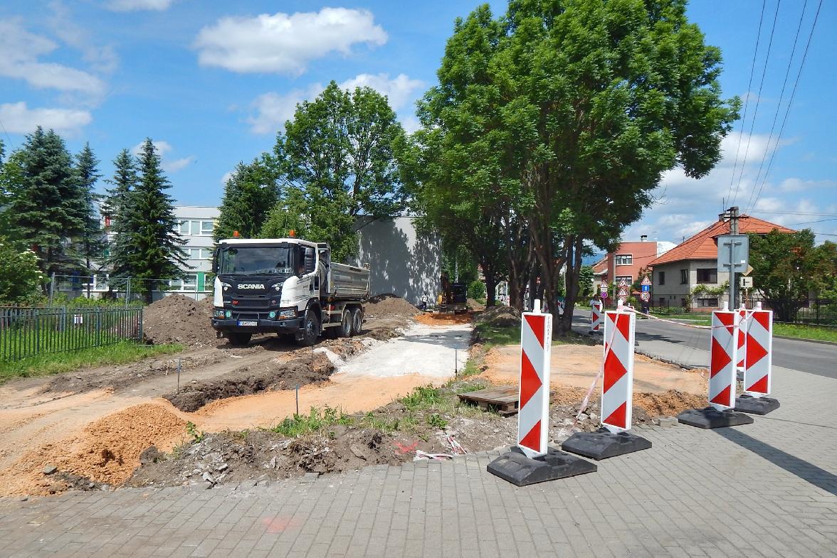 obr: Na Pionierskej ulici začali s výstavbou nového cyklochodníka