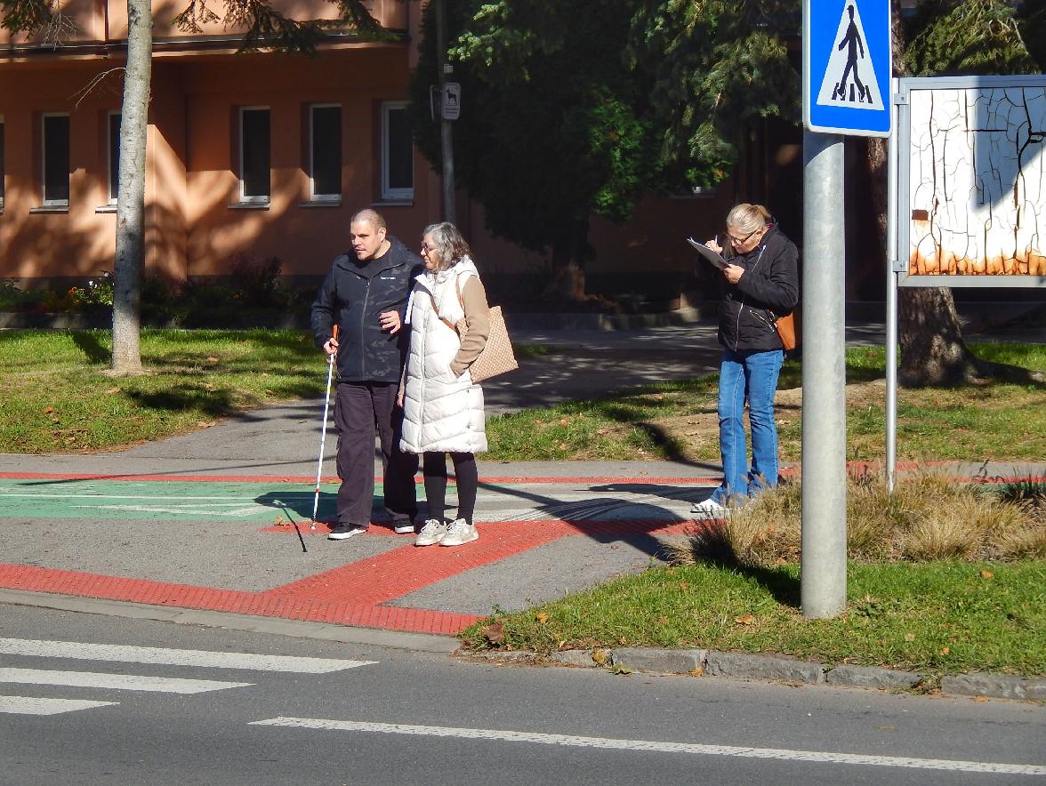 Akcia pri príležitosti Svetového deň bielej palice sa tradične konala aj v Brezne