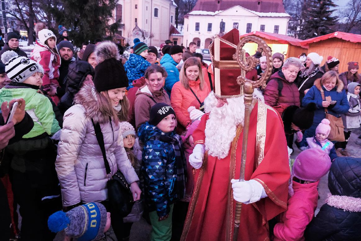 obr: Potešte sa s Mikulášom na námestí aj na Mazorníkove