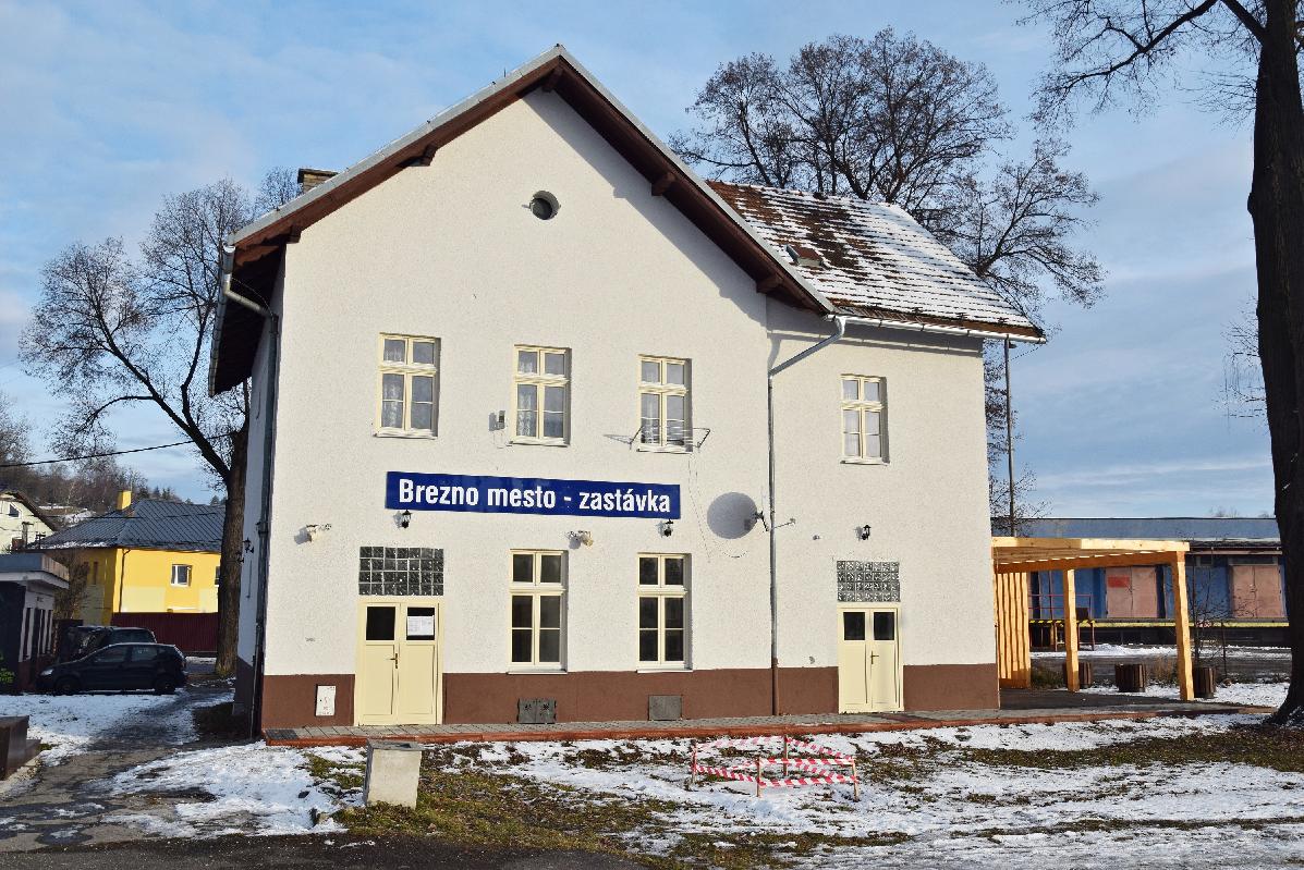 Železničné múzeum aj nové priestory pre mládež. Malá stanica sa mení na nepoznanie