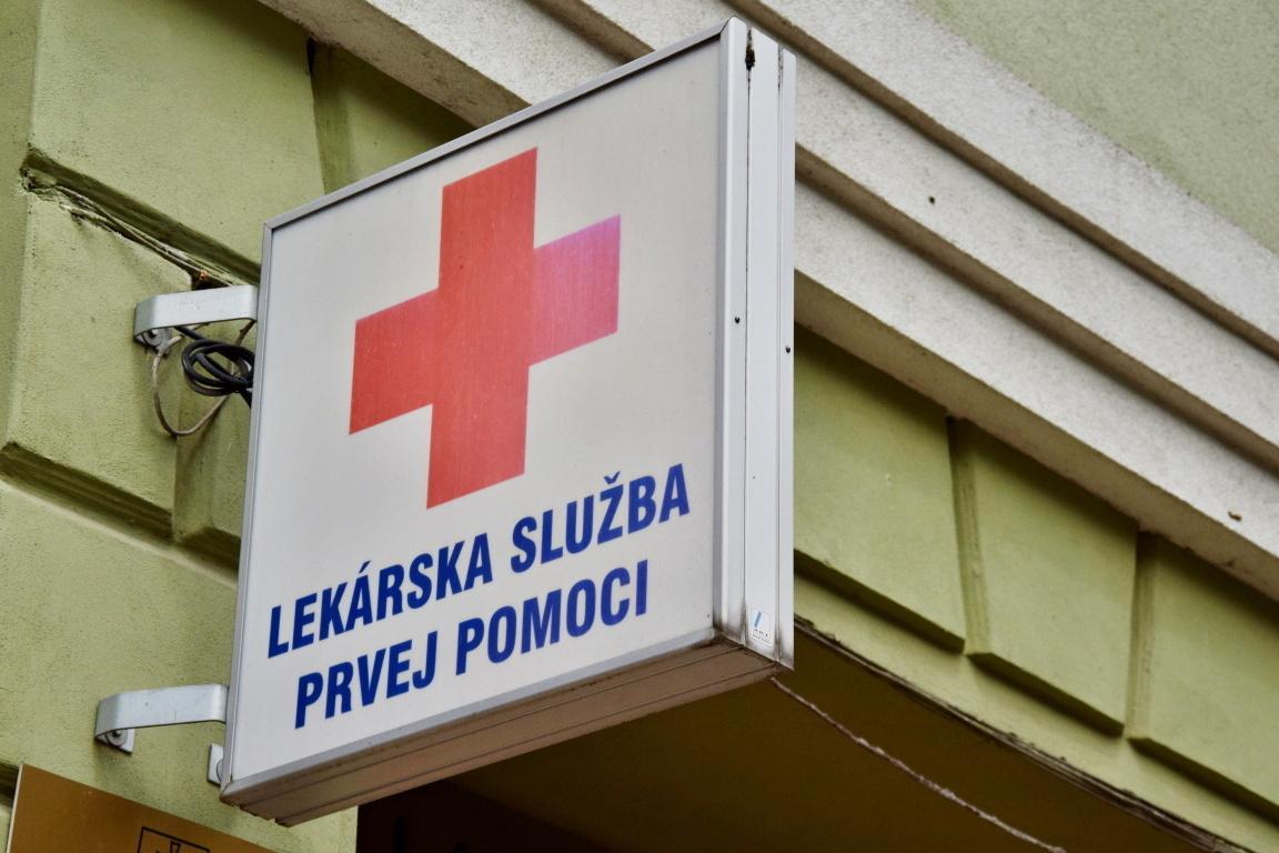 Od 1. júla slúži na Horehroní len jedna pohotovosť, a to na námestí v Brezne