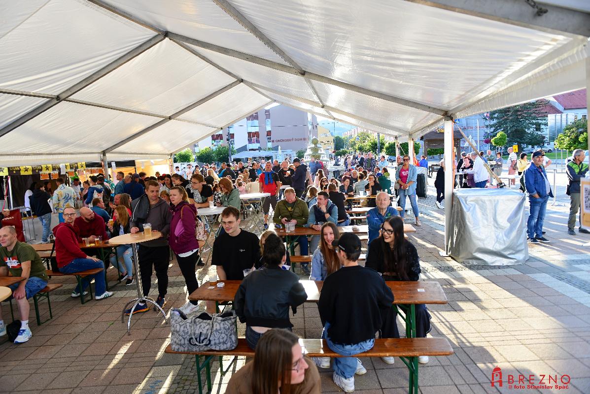 obr: Brezno žilo Horehronským pivným festivalom a oslavami významných jubileí