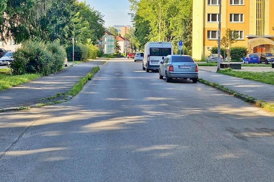 obr: Vodiči pozor! Na Krčulovej ulici začne od zajtra platiť zákaz zastavenia a státia.