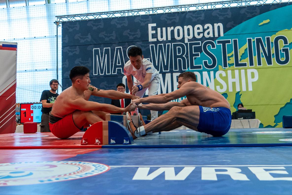 obr: Brezno hostilo európsky šampionát v mas wrestlingu