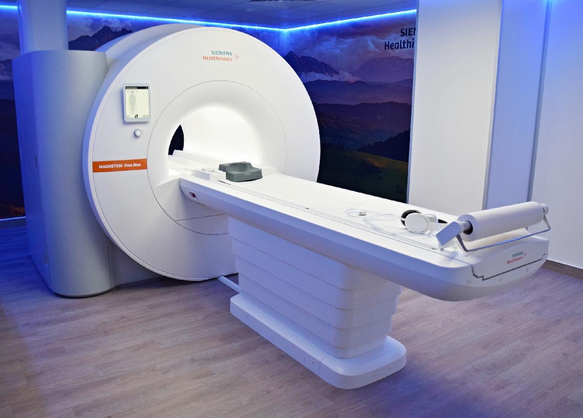 obr: V Brezne otvorili nové pracovisko magnetickej rezonancie