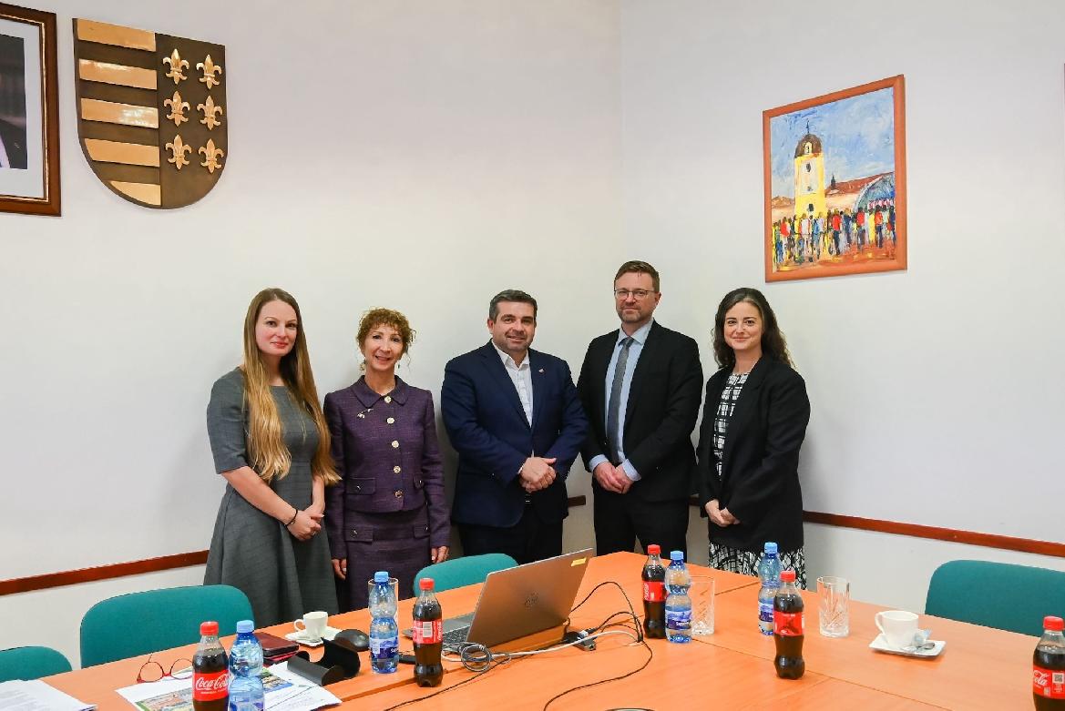 Nórsky zástupca v Brezne ocenil projekty, ktoré zlepšujú kvalitu života obyvateľov