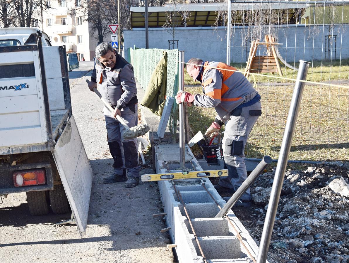 obr: Škôlka na Nálepkovej ulici bude mať nový plot