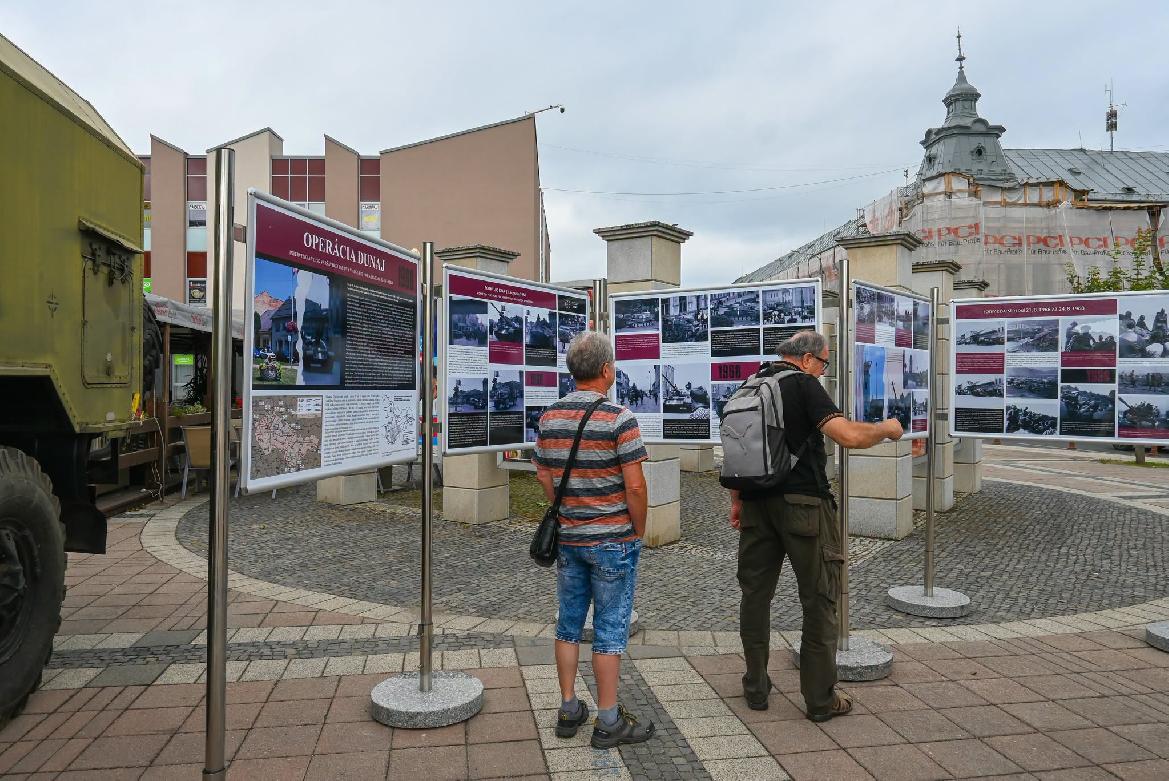 Operácia Dunaj. Na breznianskom námestí ožili spomienky na august 1968