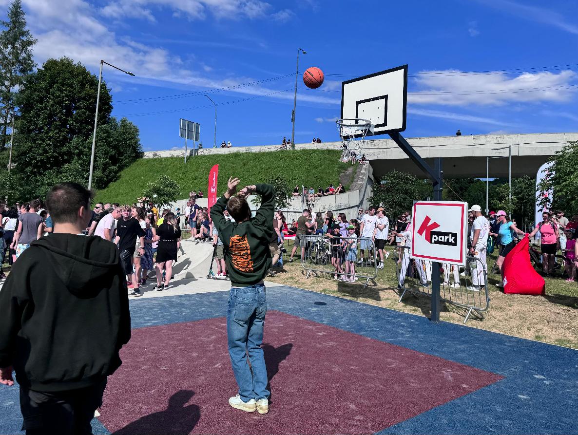 obr: Už aj Brezno má svoj K Park. Otvoriť ho prišiel raper Separ