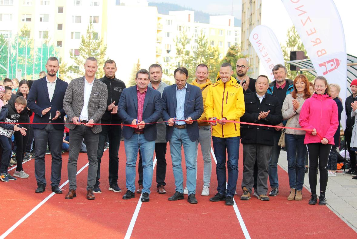 obr: Zrekonštruovaný športový areál prišiel otvoriť olympijský víťaz Matej Tóth