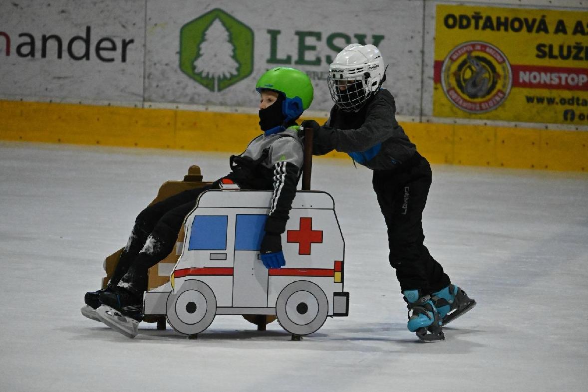 obr: Školičku korčuľovania majú prváci a druháci za sebou