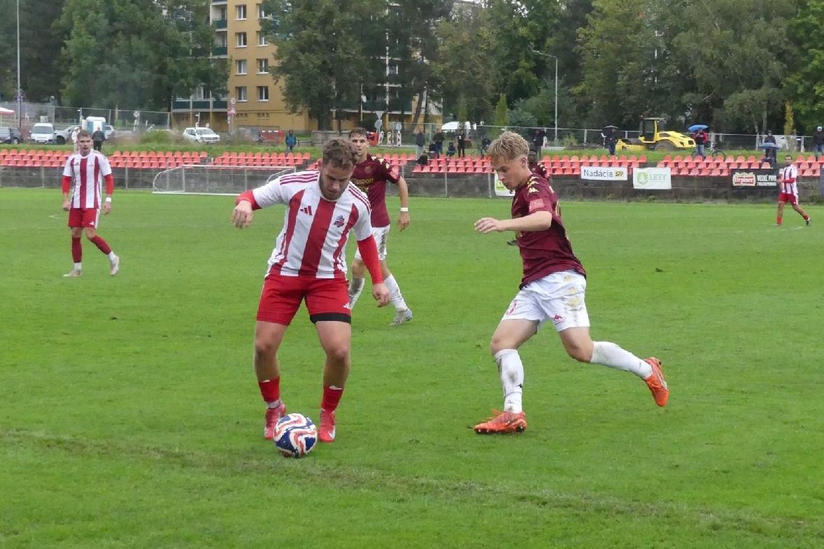 Prekvapenie sa nekonalo. Futbalisti Brezna podľahli Liptákom hladko 1:5
