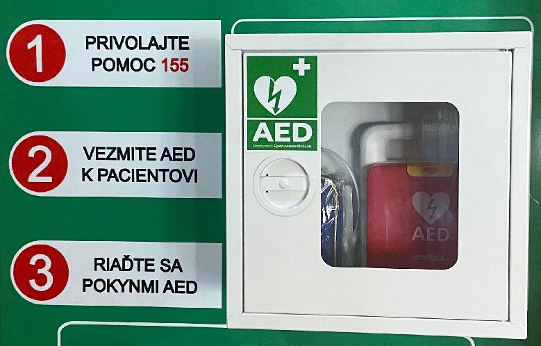 Mesto nakúpilo defibrilátory do každej školy. Môžu pomôcť zachrániť život