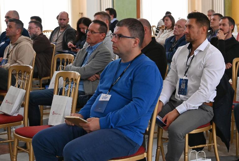 Brezno hostilo celoslovenskú konferenciu informatikov
