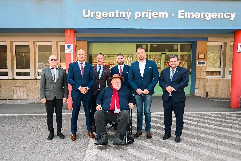 Nemocnicu s poliklinikou v Brezne navštívil minister zdravotníctva