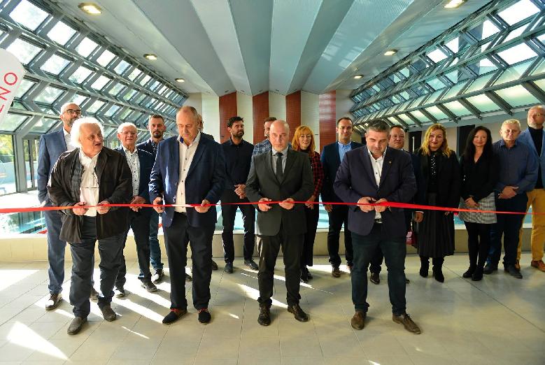 Plaváreň v Brezne dostala druhý dych. Po viac ako polstoročí prešla komplexnou obnovou