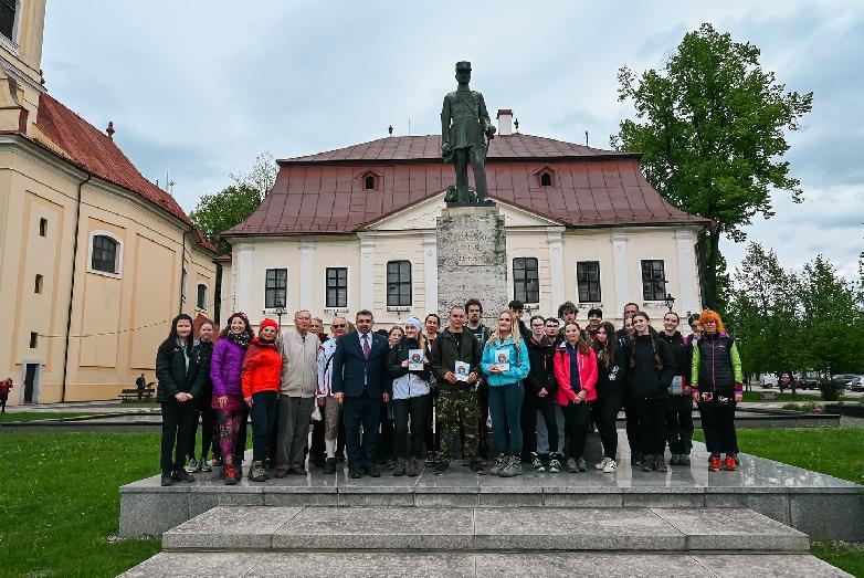 Výročie generálovej smrti si pripomenuli na námestí aj na Štefáničke