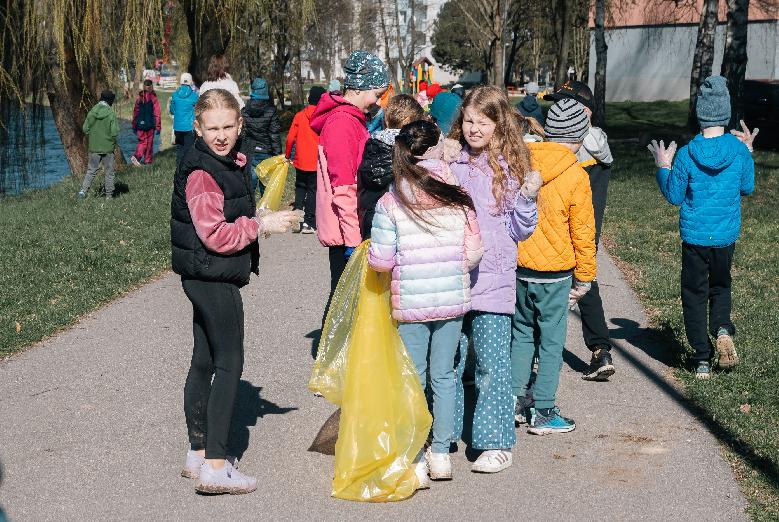 Aktivitou prispeli ku krajšiemu a čistejšiemu mestu