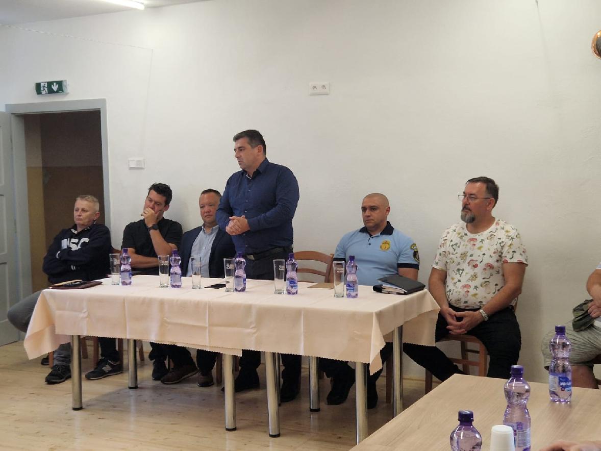 obr: V záujme zlepšenia rozvoja mesta sa primátor už tradične stretol s občanmi