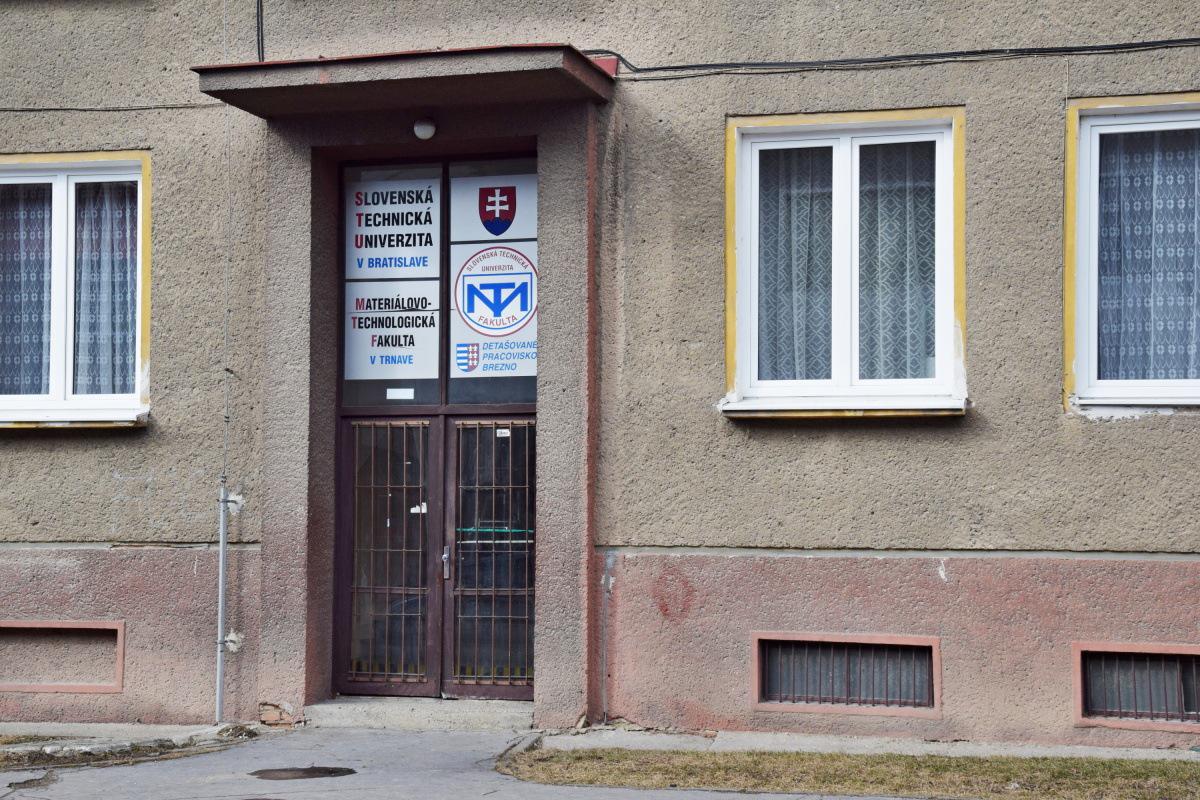 V Brezne obnovia štúdium na vysokej škole technického zamerania
